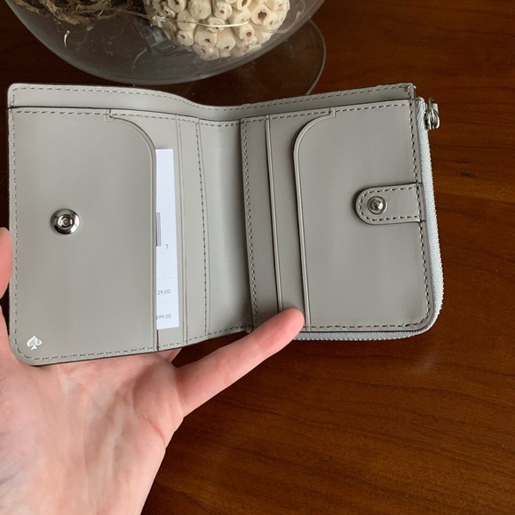 Kate Spade ♠️ Small Gray Zip Bifold Wallet NEW! - Picture 4 of 6